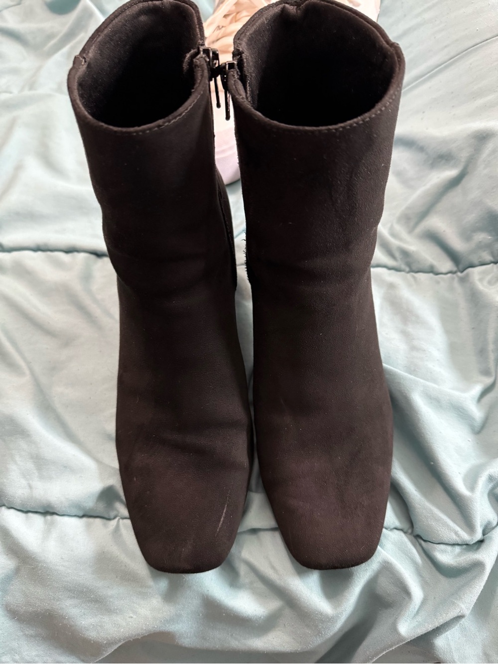 Old navy black booties
